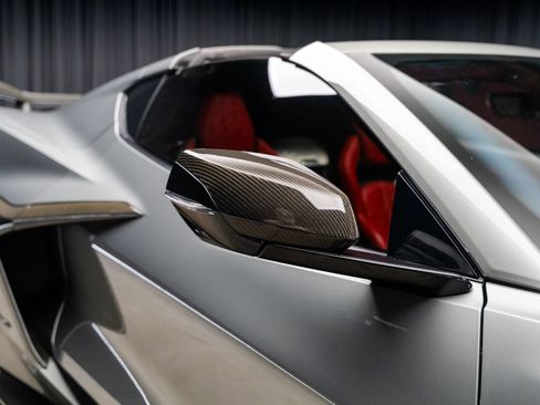 Used 2024 Chevrolet Corvette Z06 RWD image 31