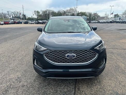 Certified 2023 Ford Edge SEL w/ Convenience Package image 2