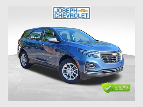 Used 2024 Chevrolet Equinox LS w/ Driver Confidence II Package FWD image 1