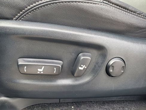 Used 2018 Toyota 4Runner SR5 Premium image 6