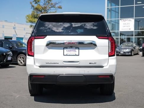 Used 2021 GMC Yukon SLT w/ SLT Premium Package AWD/4WD image 10