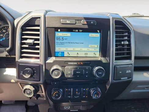 Used 2017 Ford F150 XLT w/ Equipment Group 302A Luxury AWD/4WD image 15