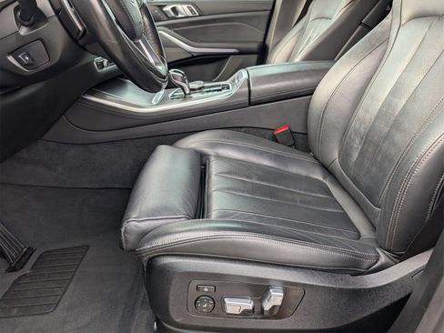 Used 2020 BMW X5 xDrive40i w/ Premium Package image 16