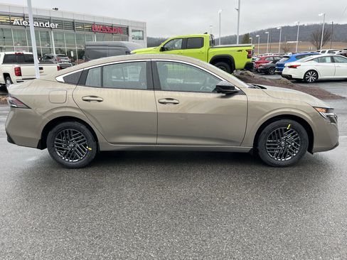 New 2026 Nissan Sentra SV w/ SV Convenience Package image 2