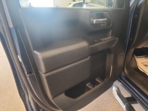 Used 2019 Chevrolet Silverado 1500 Custom Trail Boss w/ Custom Convenience Package AWD/4WD image 13