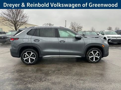 New 2026 Volkswagen Tiguan SE image 8