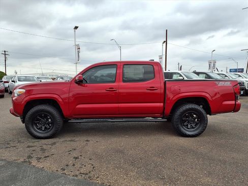 Used 2023 Toyota Tacoma SR image 4