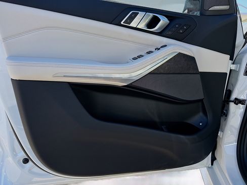 New 2026 BMW X5 xDrive50e w/ Executive Package image 23