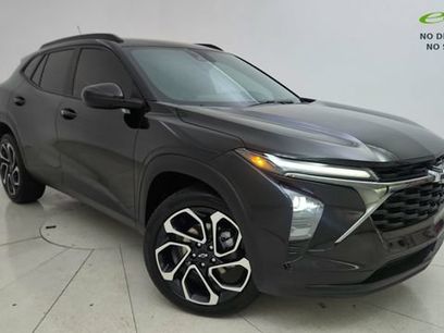 Used 2025 Chevrolet Trax RS w/ Driver Confidence Package