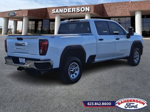 Used 2024 GMC Sierra 2500 Pro image 3