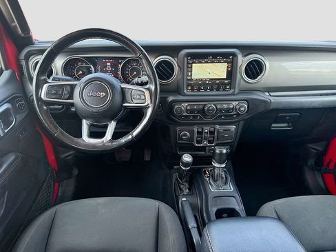 Used 2022 Jeep Wrangler Unlimited Sahara w/ Cold Weather Group AWD/4WD image 24