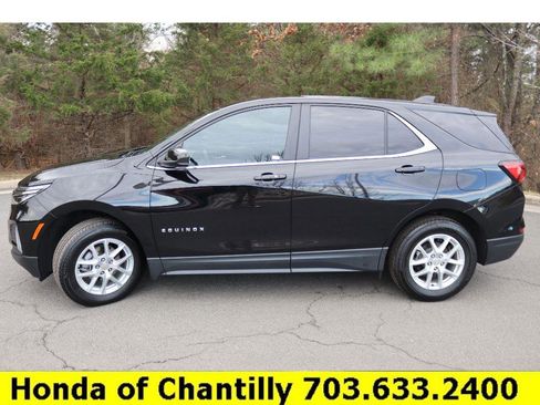 Used 2022 Chevrolet Equinox LT w/ LPO, Floor Liner Package image 4