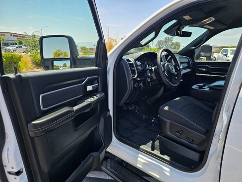 Used 2026 RAM 2500 Big Horn AWD/4WD image 19