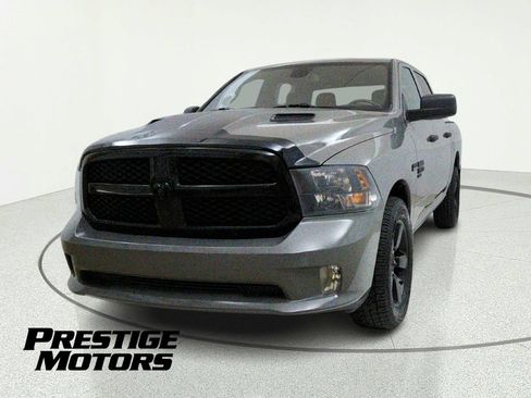 Used 2022 RAM 1500 Express w/ Ceramic Grey Express Package AWD/4WD image 2