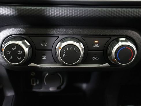 Used 2024 Nissan Kicks S FWD image 43