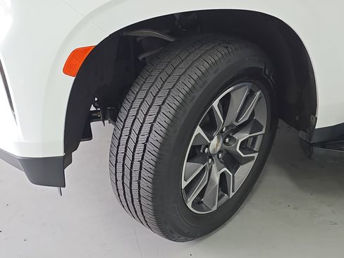 Used 2023 Chevrolet Tahoe LT w/ Luxury Package image 34