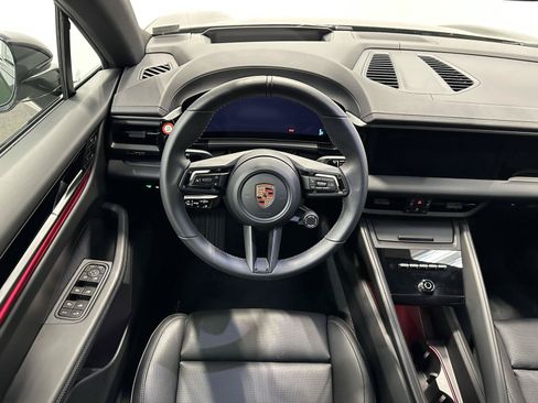 Certified 2025 Porsche Macan 4S Electric AWD/4WD image 26
