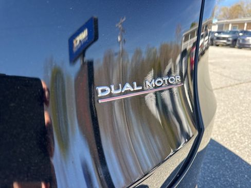 Used 2022 Tesla Model Y Performance image 32