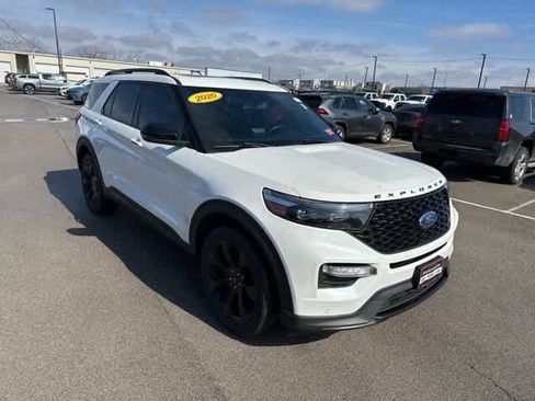 Used 2020 Ford Explorer ST w/ ST Street Pack image 23