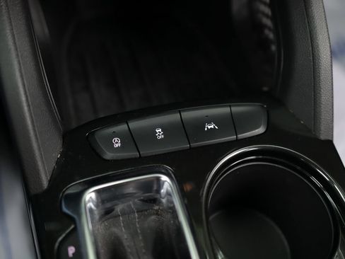 Used 2024 Chevrolet TrailBlazer LT w/ LT Cold Weather Package FWD image 16