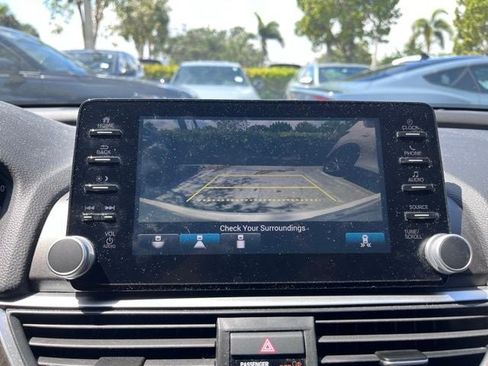 Used 2019 Honda Accord EX-L image 11