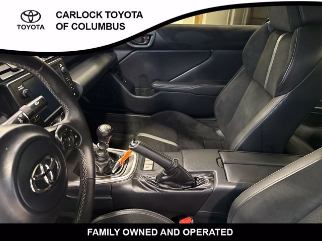 Used 2024 Toyota GR86 Premium RWD image 13