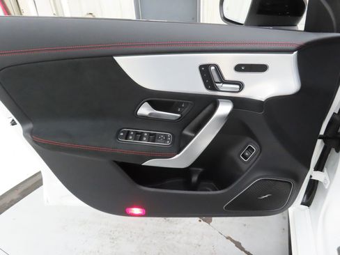 Used 2025 Mercedes-Benz CLA 35 AMG CLA 35 AMG image 9