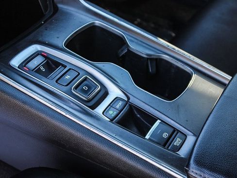Used 2018 Honda Accord Sport image 20