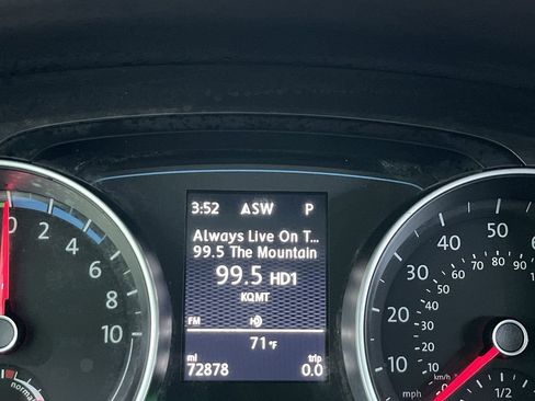 Used 2016 Volkswagen e-Golf SEL Premium image 20