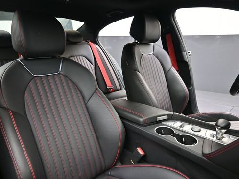 Used 2023 Genesis G70 3.3T w/ Sport Advanced Package image 13