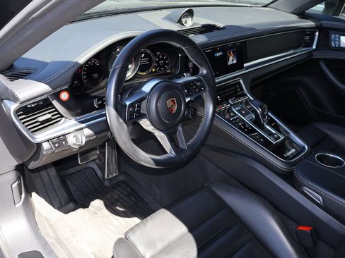 Used 2020 Porsche Panamera 4 AWD/4WD image 4