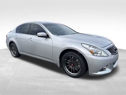 Used 2013 INFINITI G37 x w/ Premium Pkg