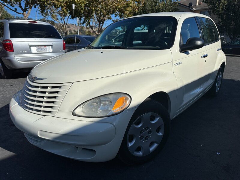 Used 2005 Chrysler PT Cruiser FWD image 1