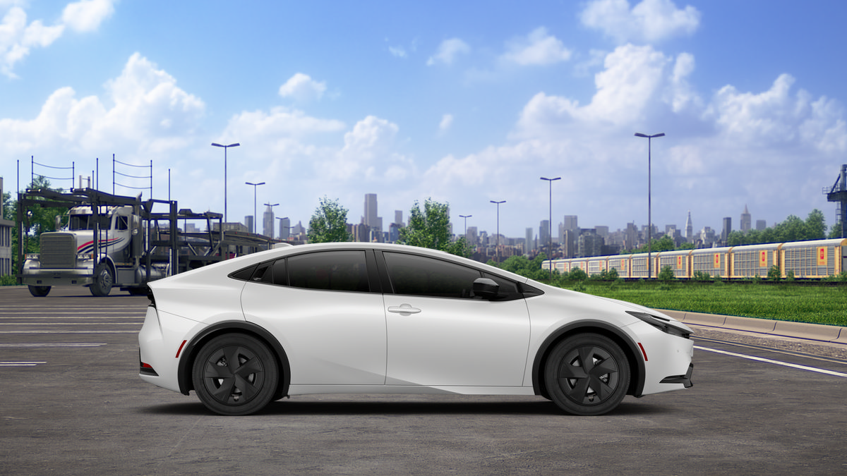 New 2027 Toyota Prius LE FWD image 12