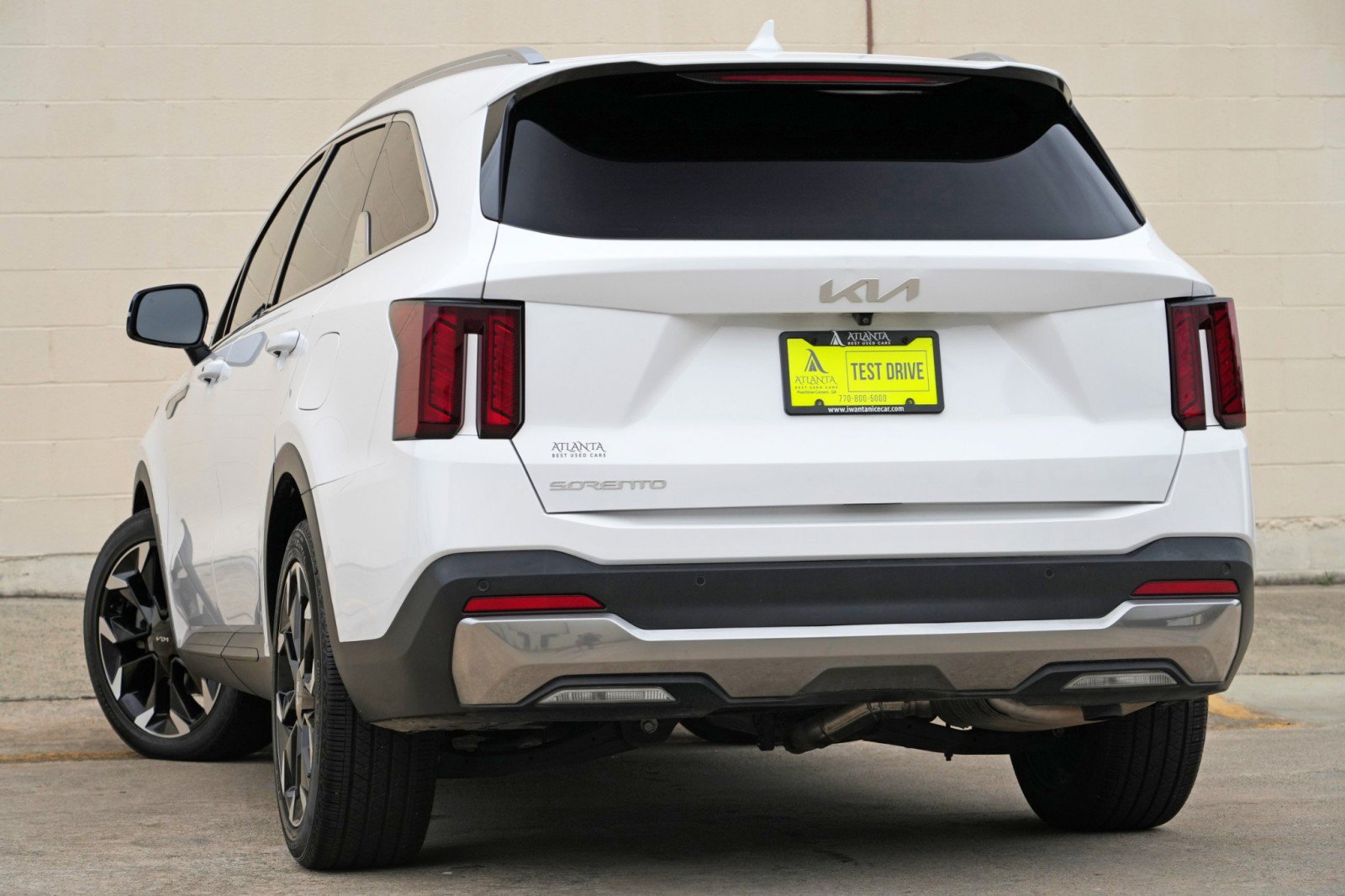 Used 2025 Kia Sorento EX w/ Panoramic Sunroof Package FWD image 5