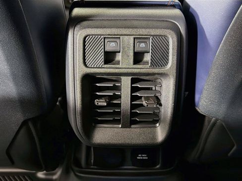 Used 2025 Ford Bronco Raptor AWD/4WD image 29
