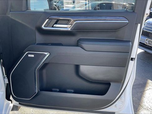 Used 2023 Chevrolet Silverado 1500 LTZ image 25