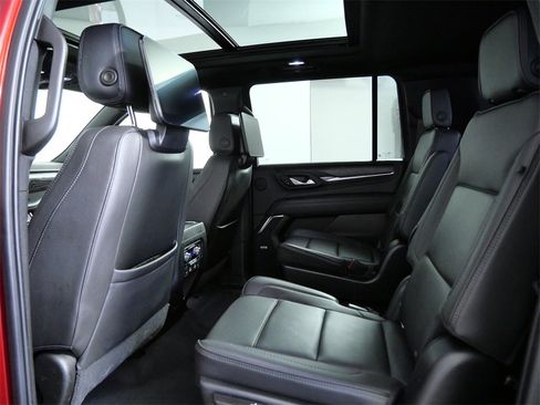 Used 2021 GMC Yukon XL Denali w/ LPO, Illumination Package image 14