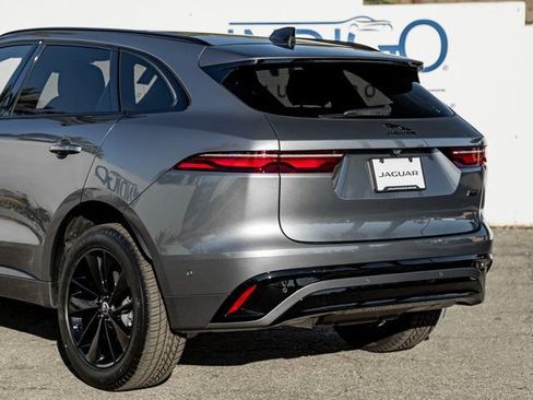 New 2026 Jaguar F-PACE R-Dynamic S image 10