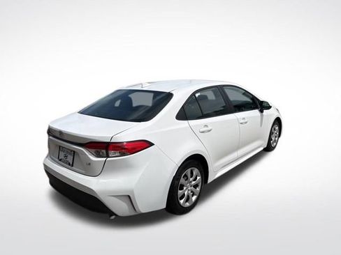 Used 2024 Toyota Corolla LE FWD image 3