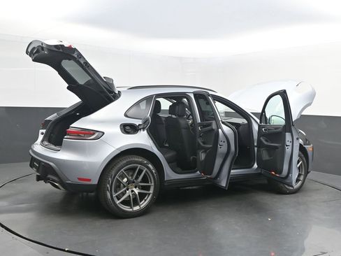 New 2026 Porsche Macan AWD/4WD image 44