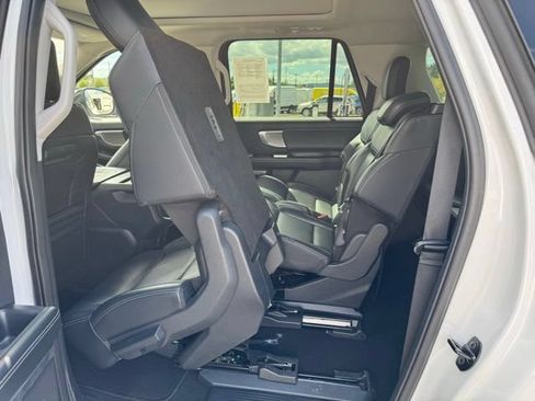 Certified 2025 Ford Expedition Max Platinum AWD/4WD image 33
