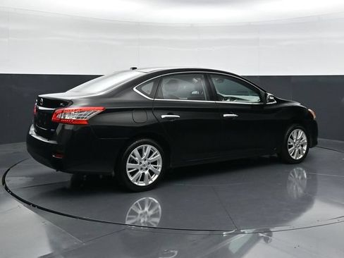 Used 2014 Nissan Sentra SL w/ Premium Package FWD image 2