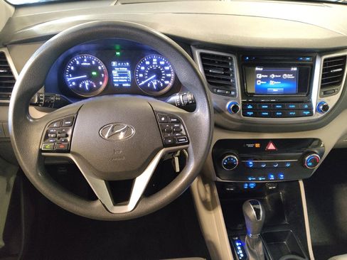 Used 2017 Hyundai Tucson SE AWD/4WD image 22