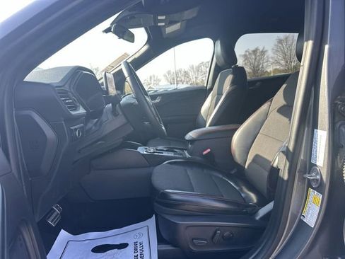 Used 2024 Ford Escape ST-Line image 12