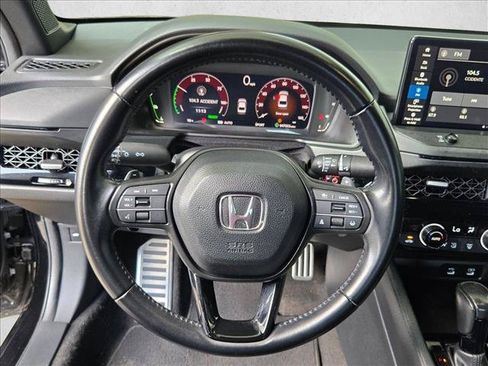Used 2023 Honda Accord Sport image 12