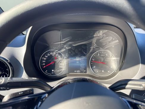 Used 2025 Mercedes-Benz Sprinter 2500 image 17