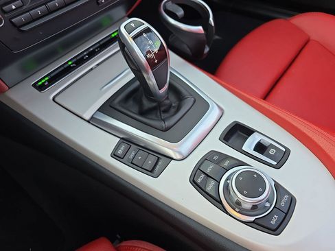 Used 2015 BMW Z4 sDrive28i image 10