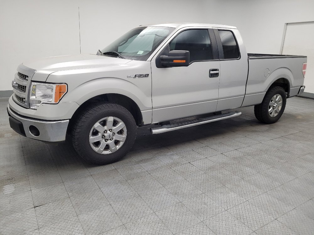 Used 2013 Ford F150 XLT w/ Luxury Equipment Group RWD image 2