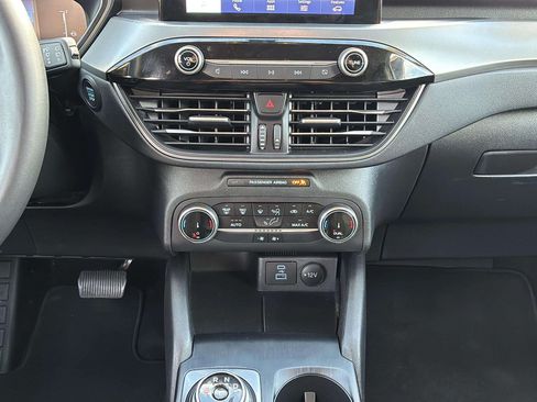 Used 2023 Ford Escape Active FWD image 18